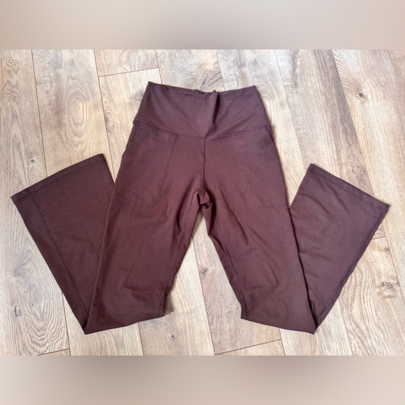 Aerie Hugger Bootcut Leggings - Picture 3 of 4